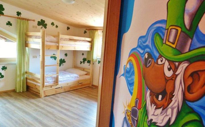 Alpking Hostel エルマウ エクステリア 写真