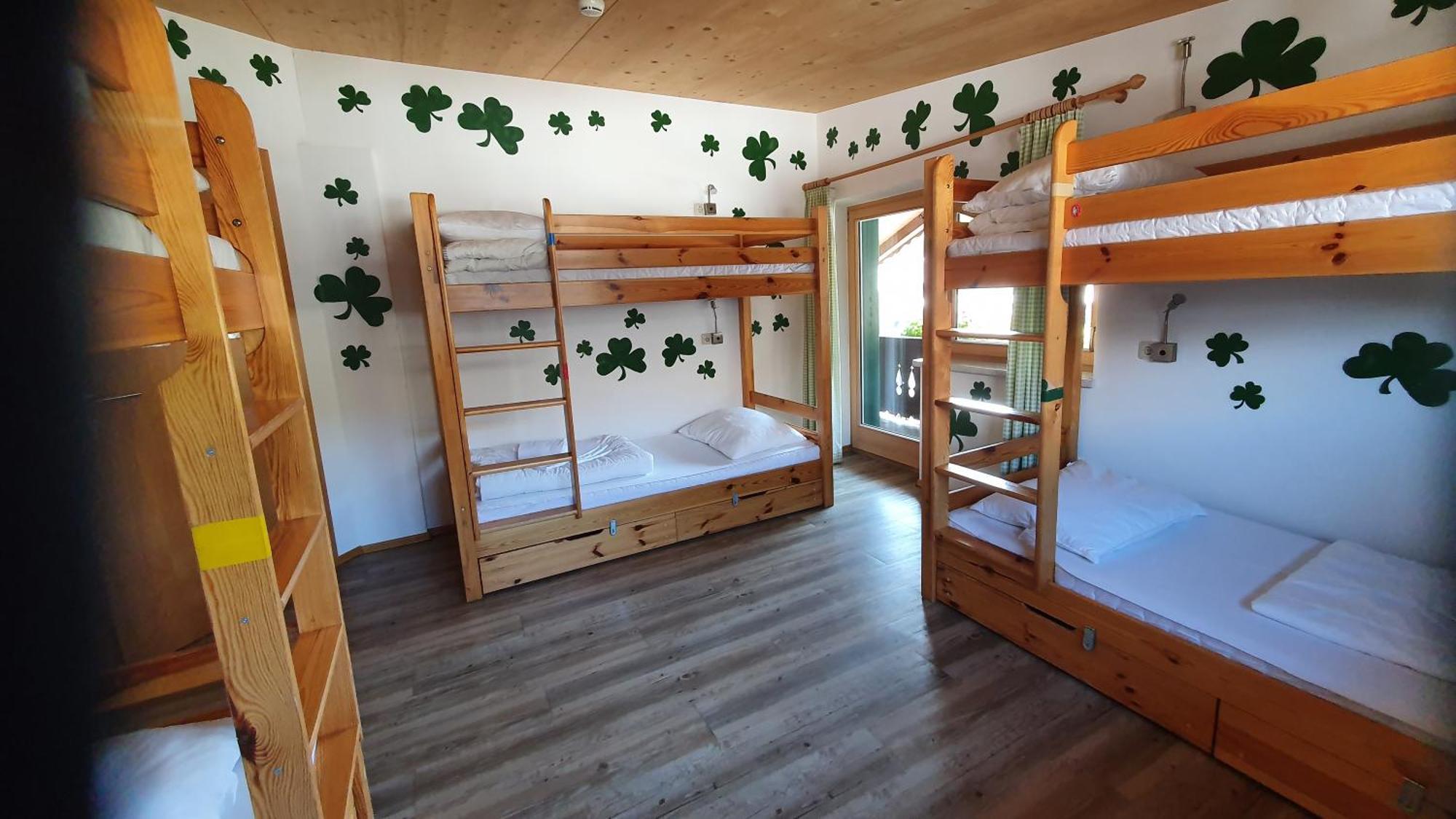 Alpking Hostel エルマウ エクステリア 写真