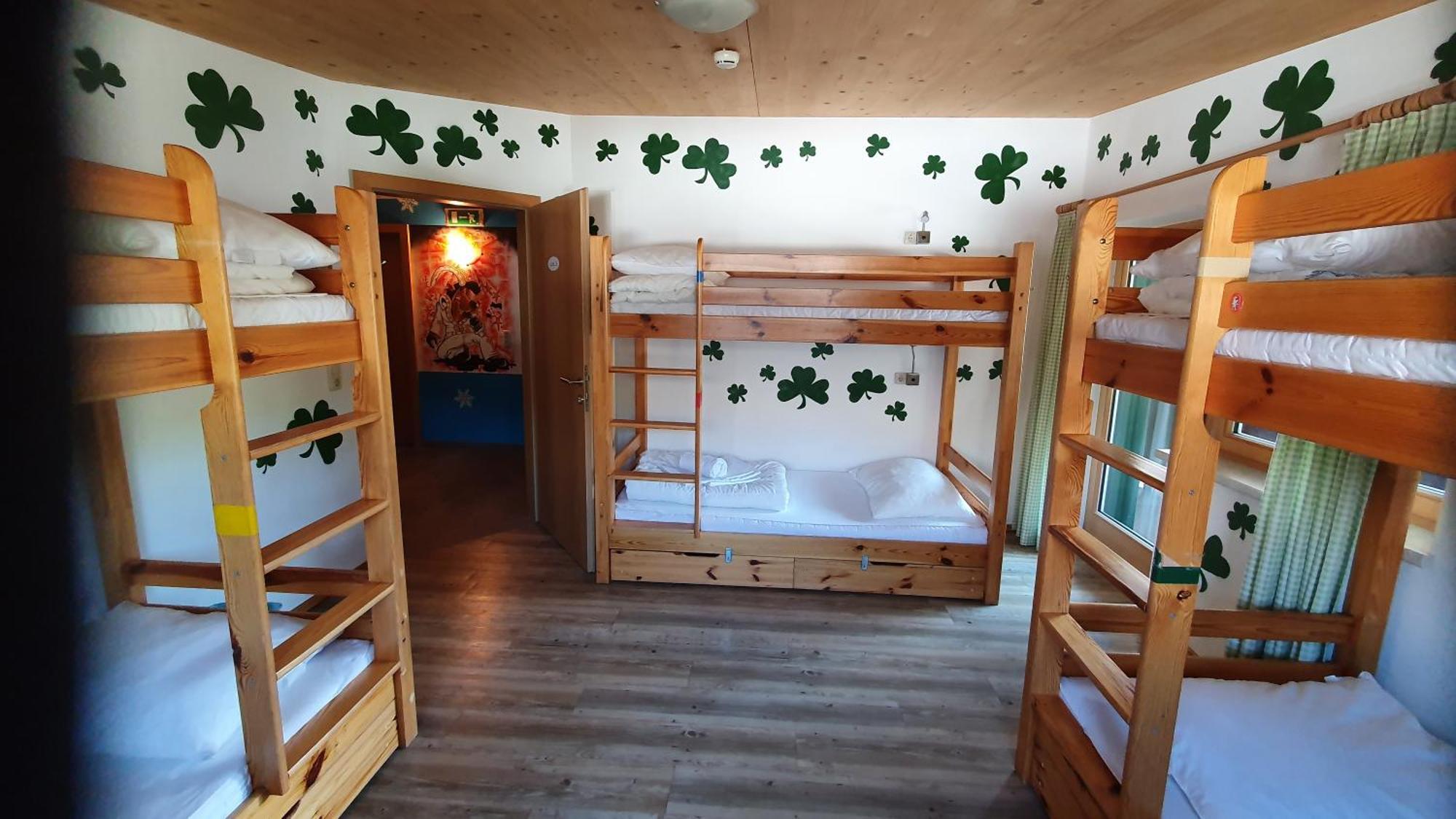 Alpking Hostel エルマウ エクステリア 写真