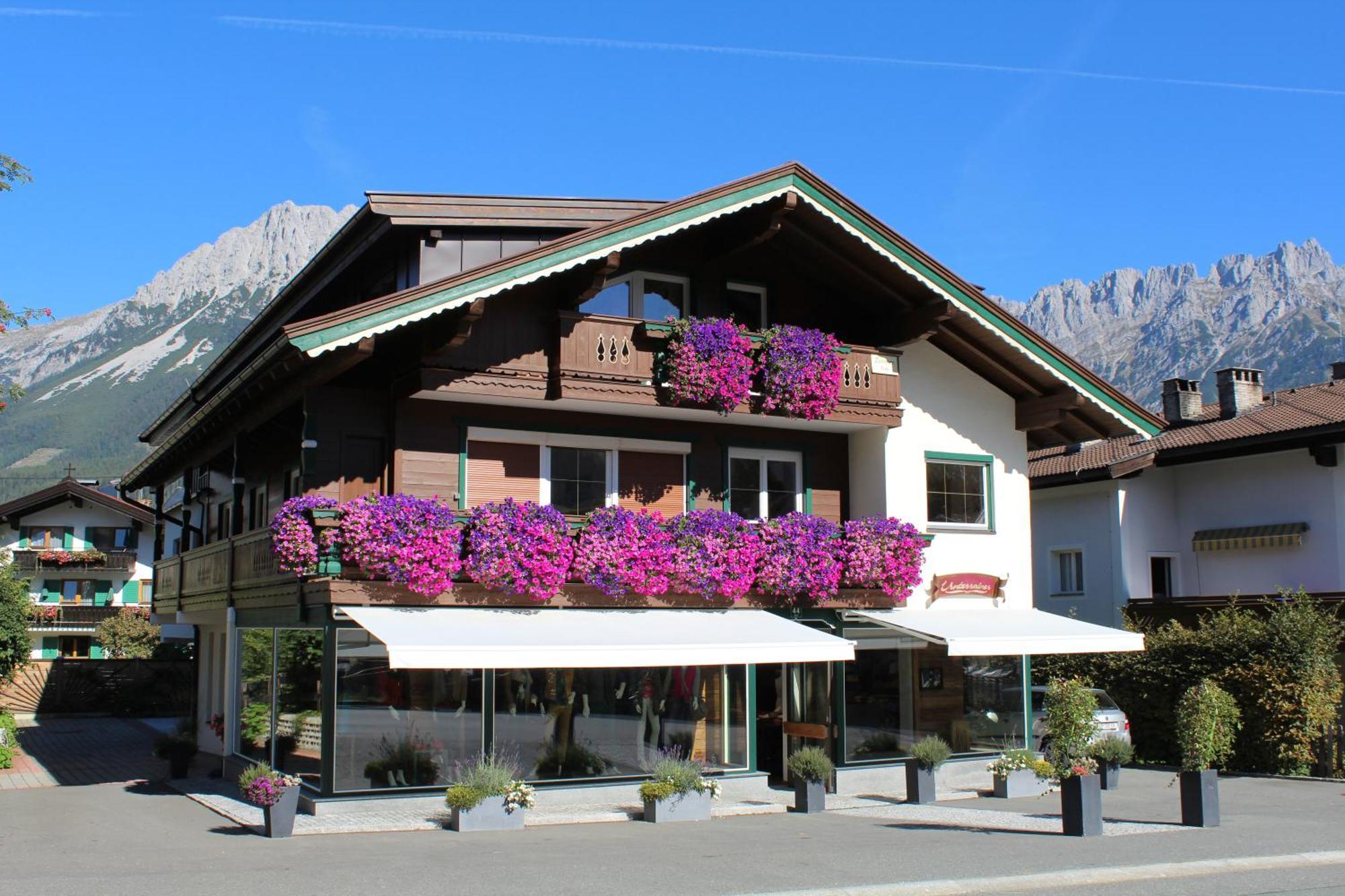 Alpking Hostel エルマウ エクステリア 写真