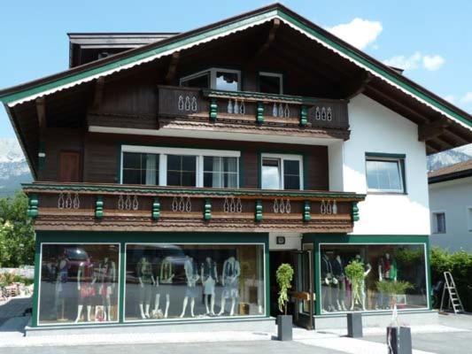 Alpking Hostel エルマウ エクステリア 写真